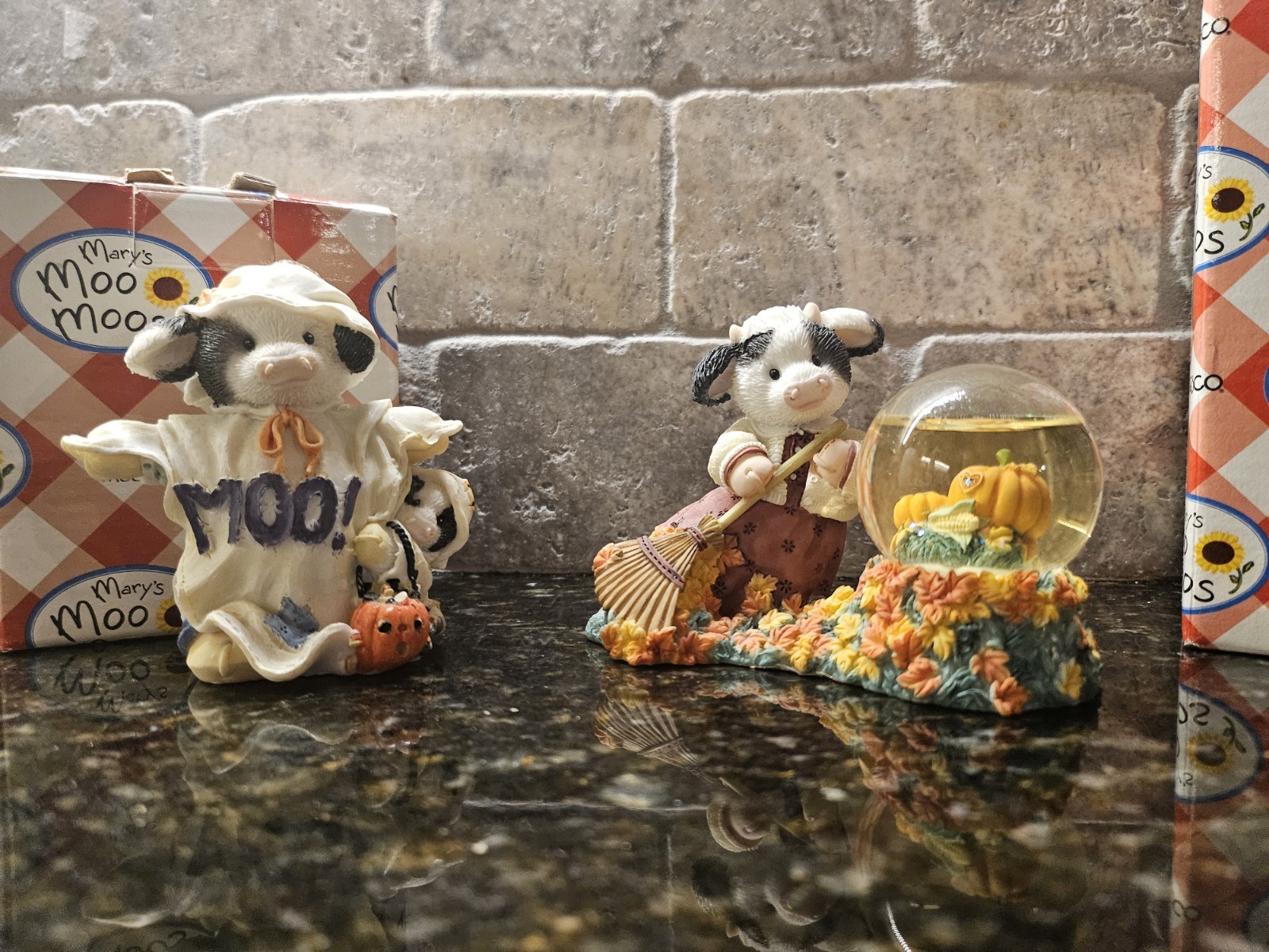 MARY’s MOO MOOs Cow Ghost Figurine “Peek-A-Moo” & Moo Autumn Be in Pictures