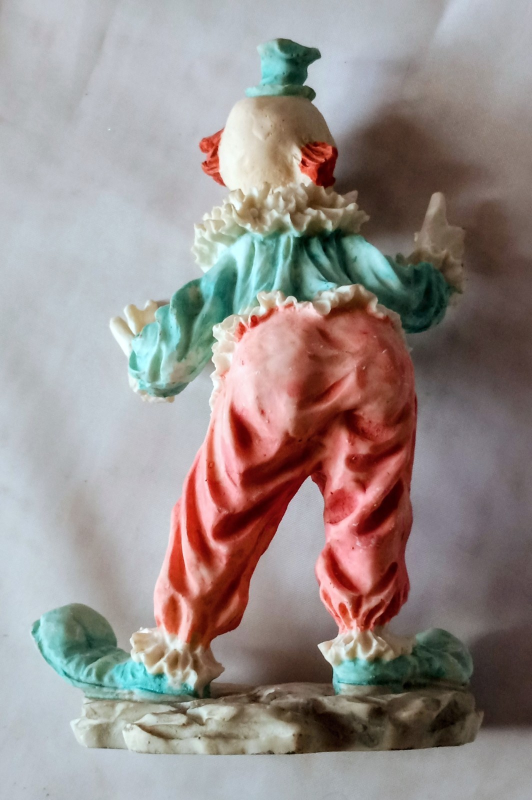 Vintage HAPPY CLOWN in Resin 1970’s Pastel Colors with Top Hat. #T-H. PA