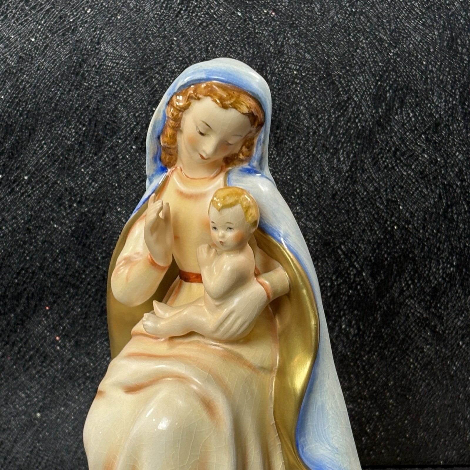 Vintage Goebel Madonna with Christ Child Figurine 40146-21 Mary and Jesus Unger
