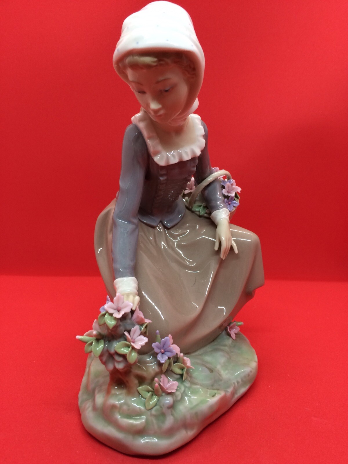Lladro 5073 Country Flowers Rare Retired Excellent Shape Free Shipping