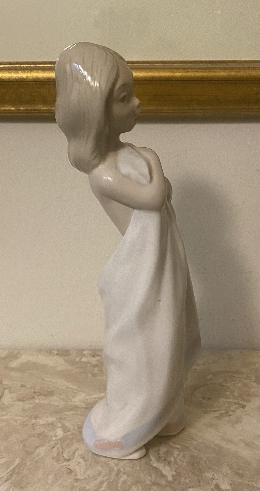 Vintage 1981 Glazed Porcelain Figurine Yawning Girl In Blanket Statue