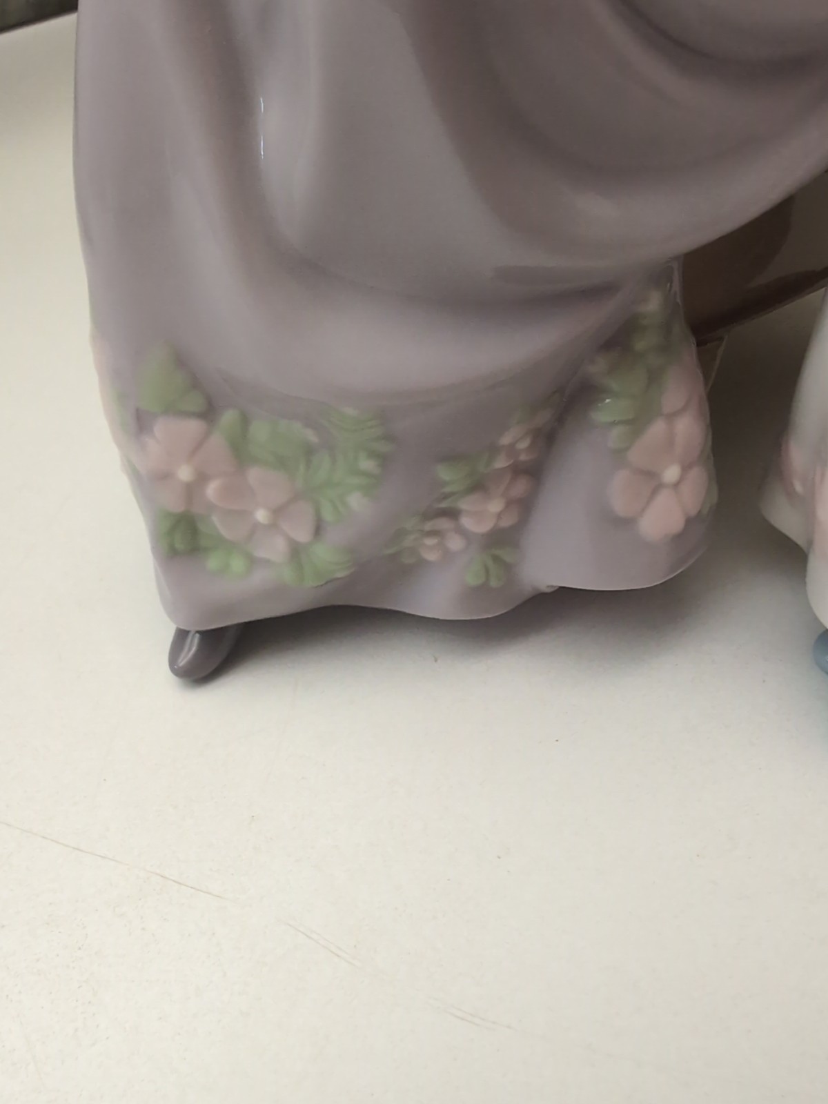 VTG O’Well Mother And Child Daughter Love Porcelain Figurine Flowers