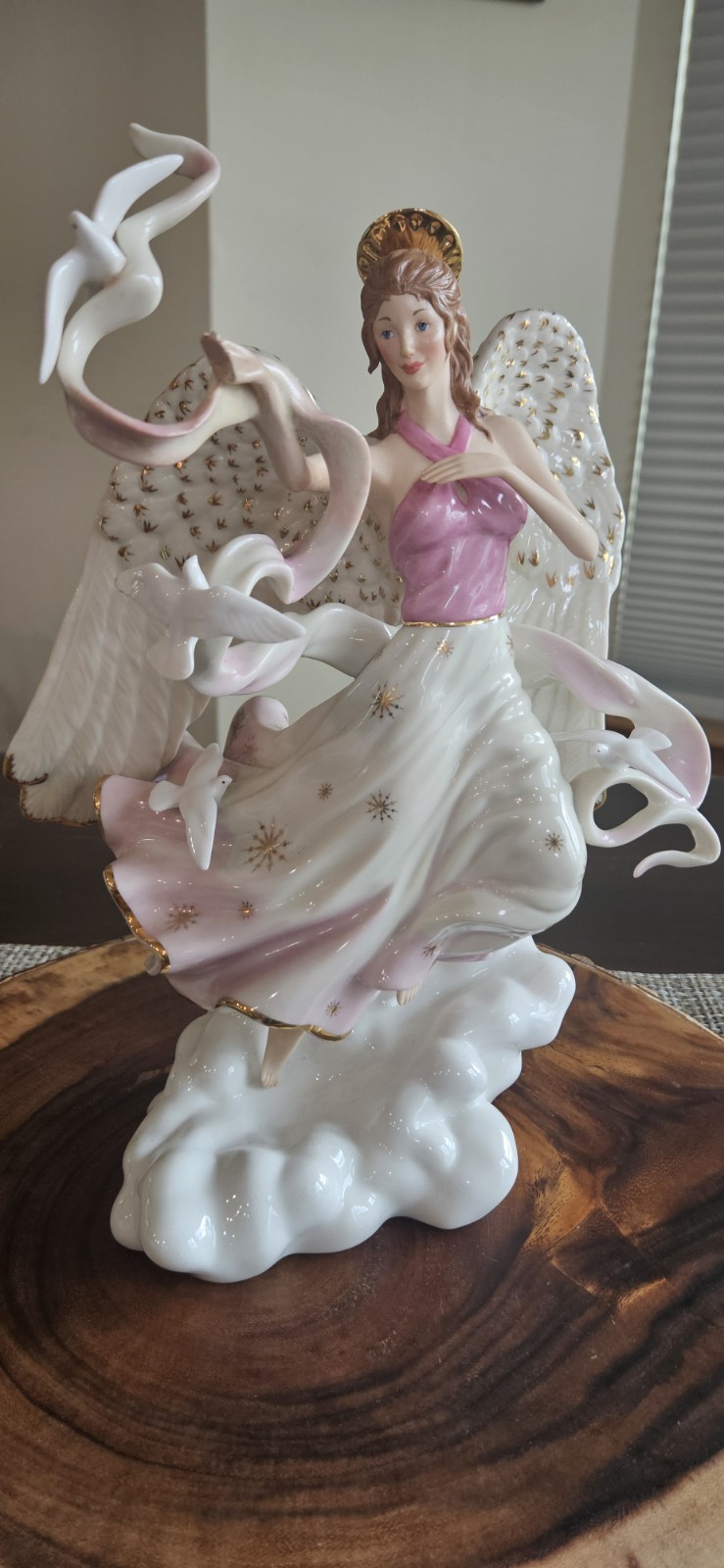 LENOX HEAVEN’S MESSENGER OF PEACE ANGEL FIGURIN Limited Edition 12.5” Gold Trim