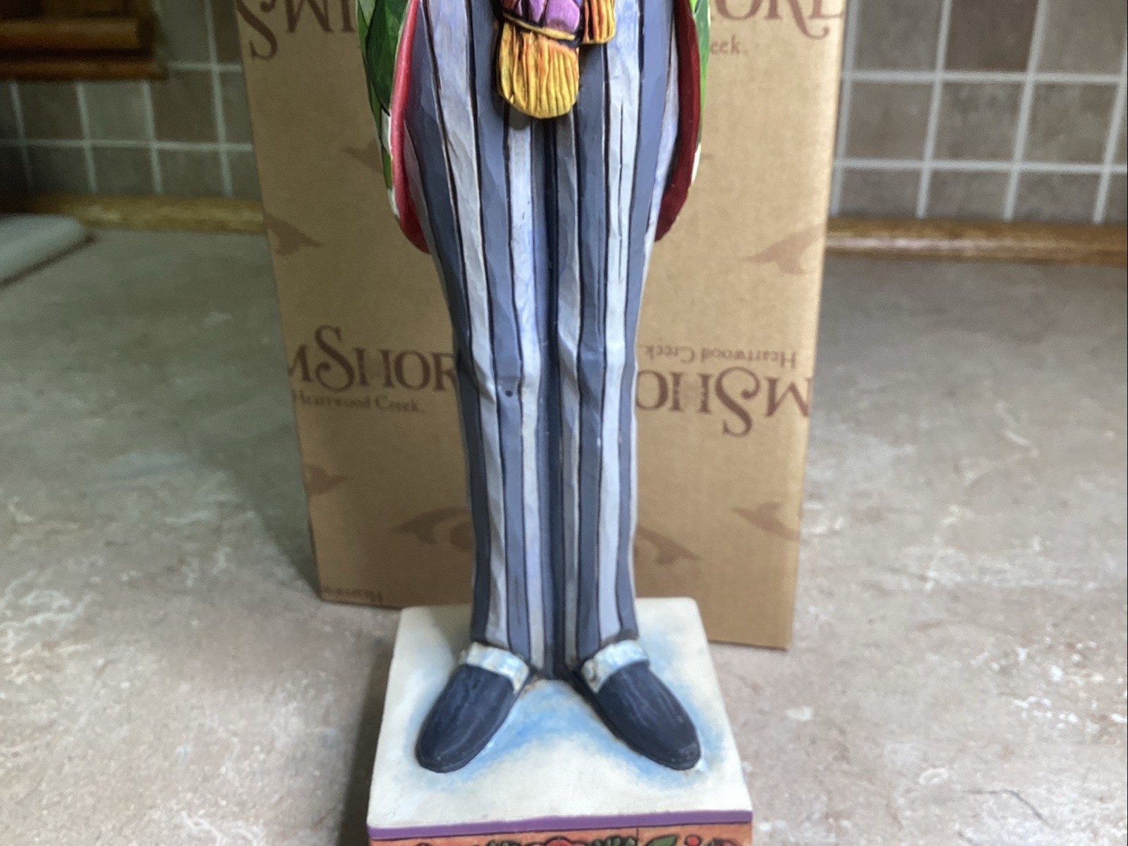 JIM SHORE “HERE WE COME A CAROLING” MAN CAROLER W/BOX #4005326-EUC