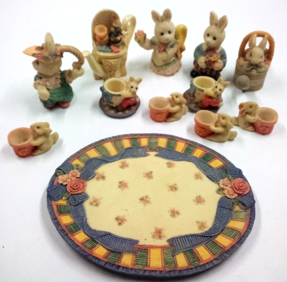 YOUNG’S 1995 MINIATURE Bunnies with mugs, Watering cans, pots, 12 pcs