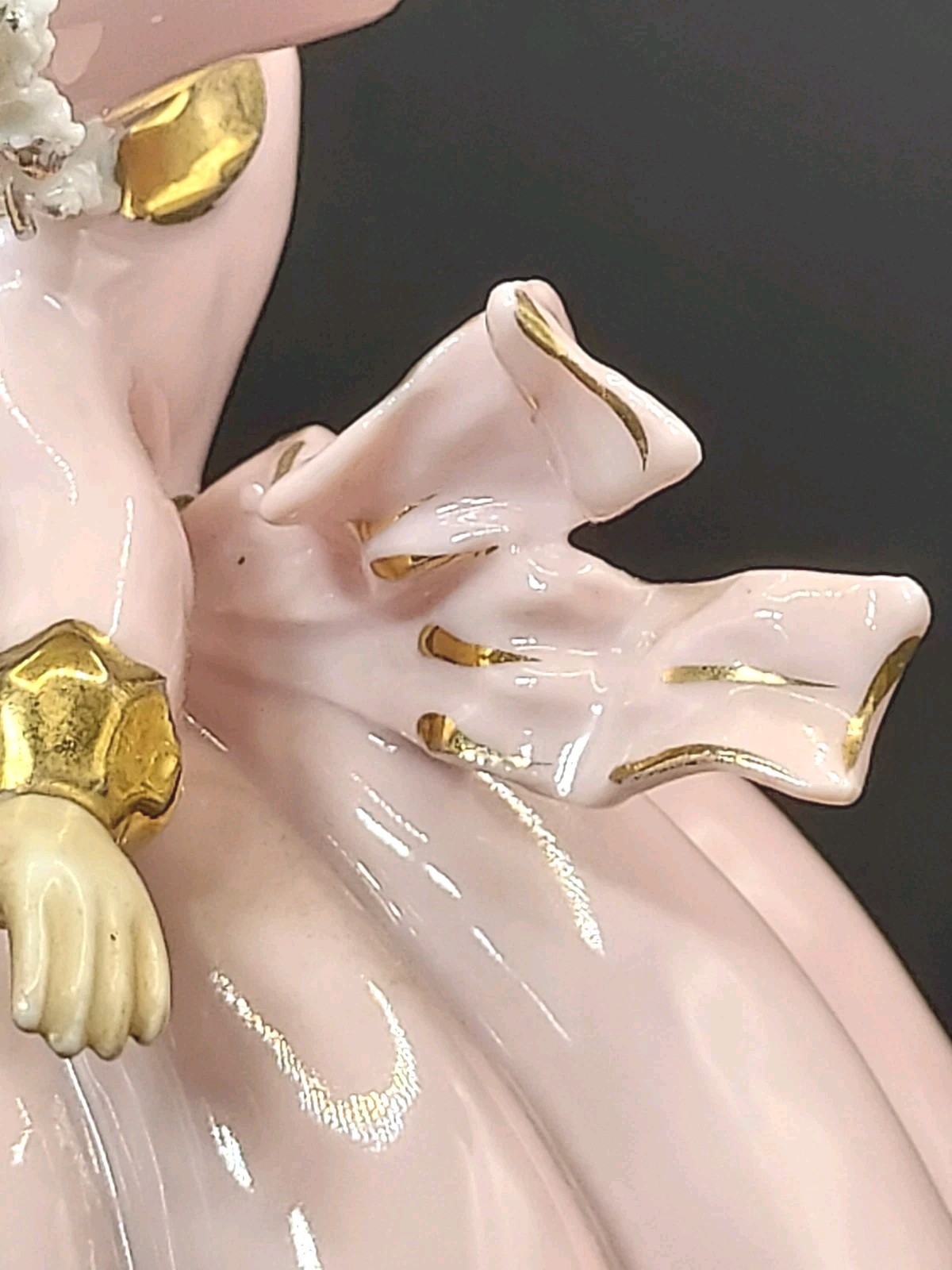 Vintage Lefton Windblown Girl Figurine Pink Dress Gold Trim 1955 KW386 Japan