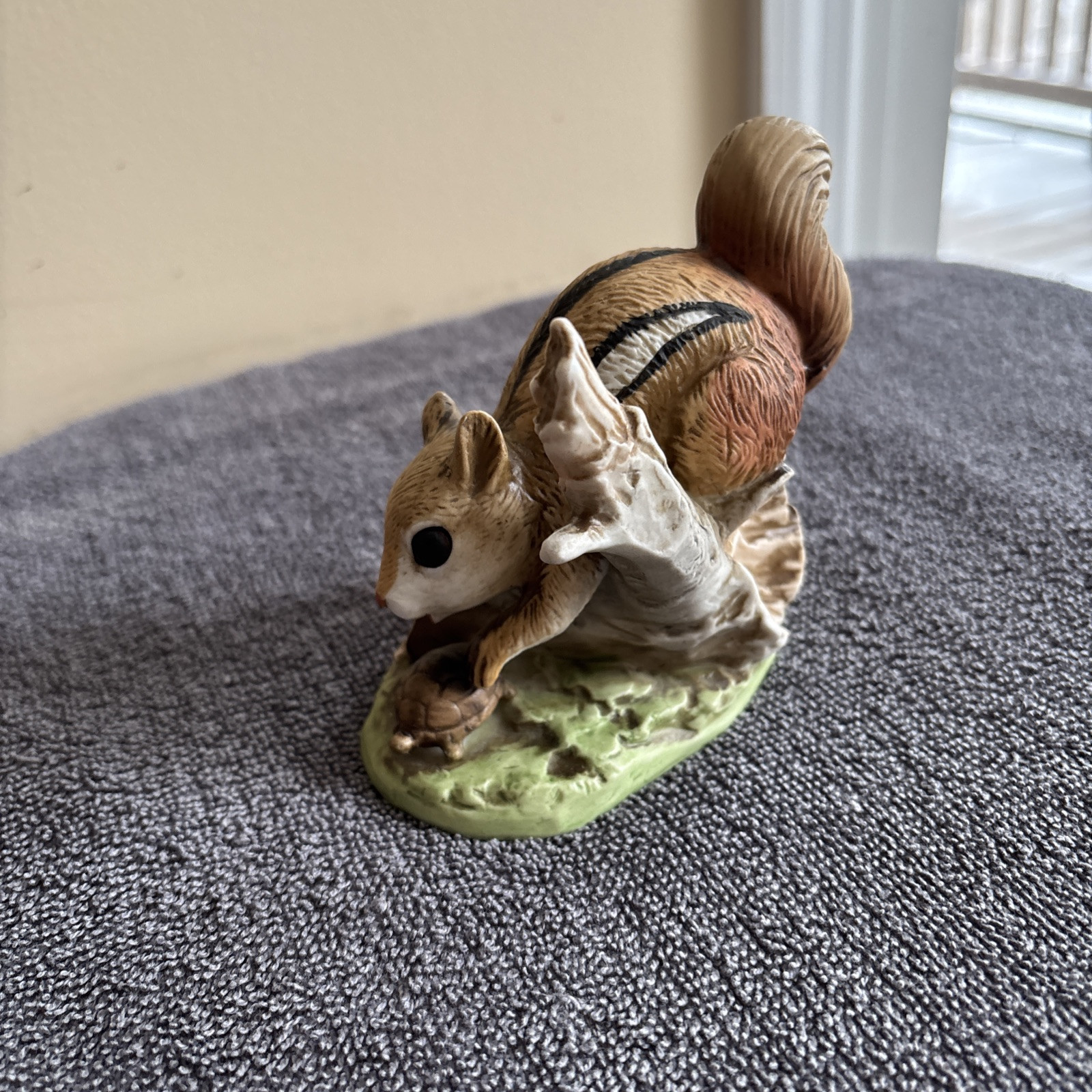 Vintage Homco Masterpiece Collection Chipmunk & Turtle on a Log Figurine # 8882