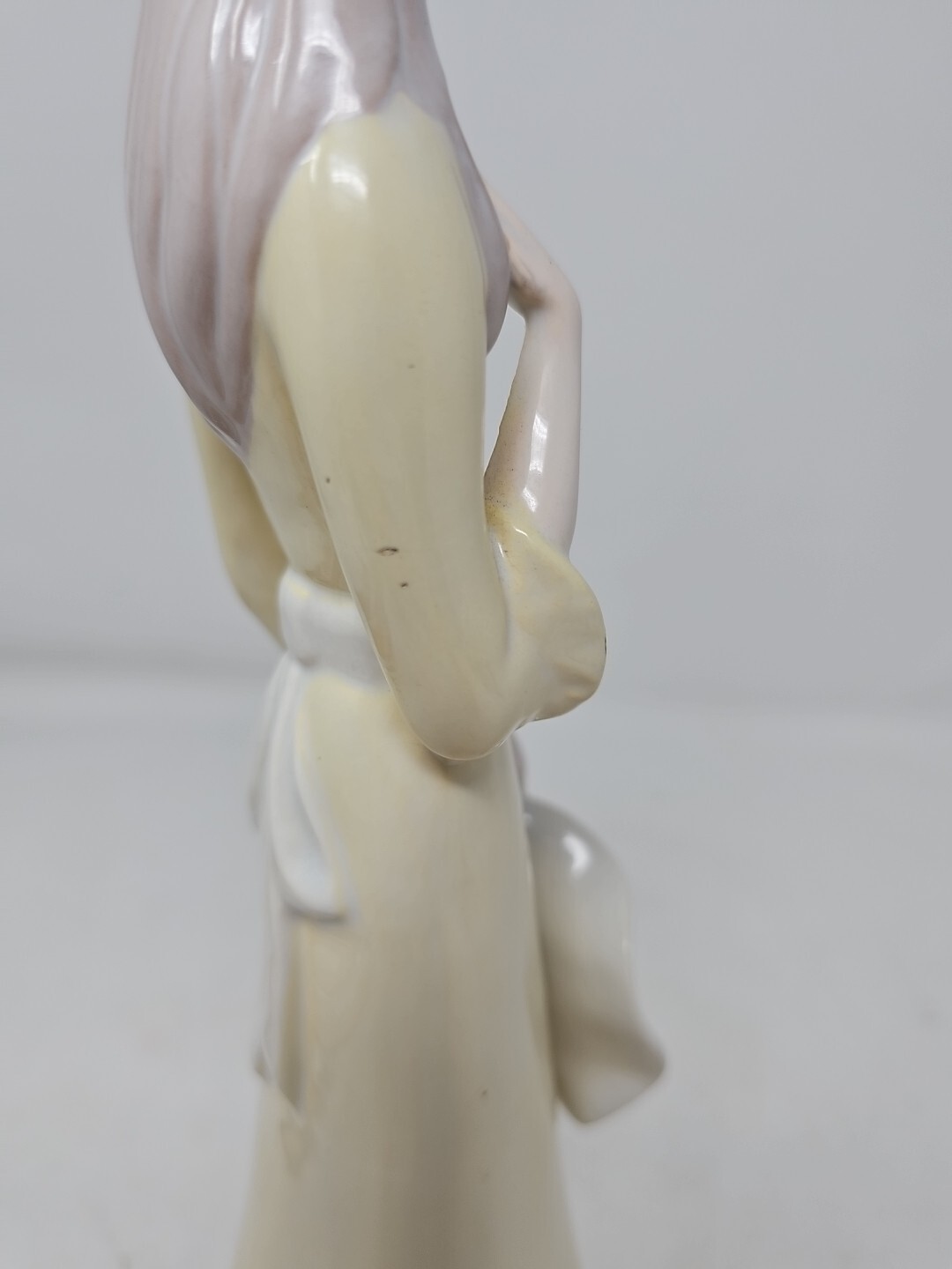 Vintage Porcelain Figurine Of Young Girl 13 Inches 1982 Signed Tomra