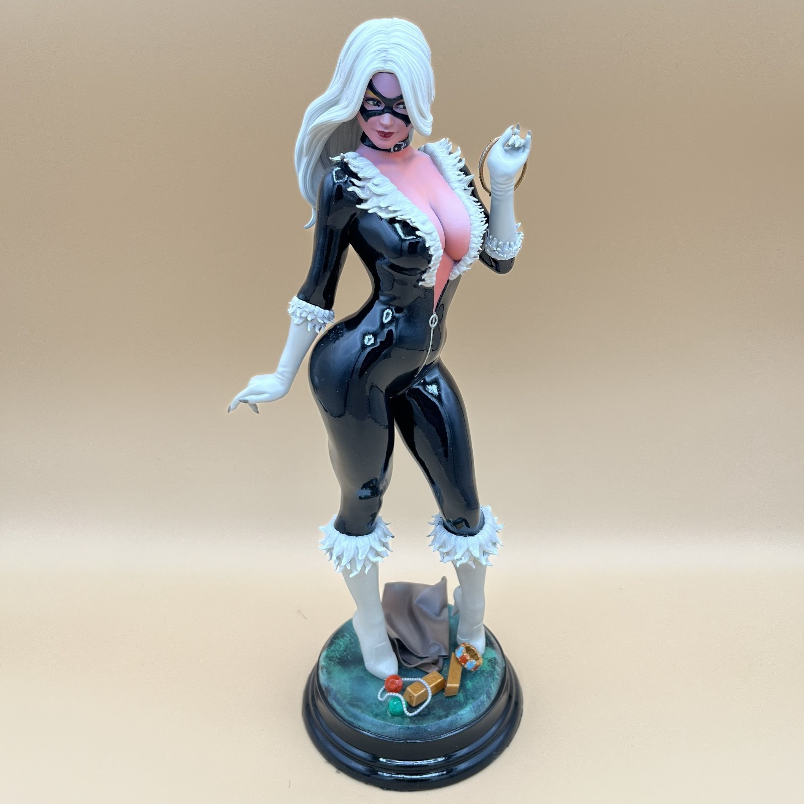 Hand-Painted Black Cat Thief Statue • Comic-Book Resin Figurine, Display Decor