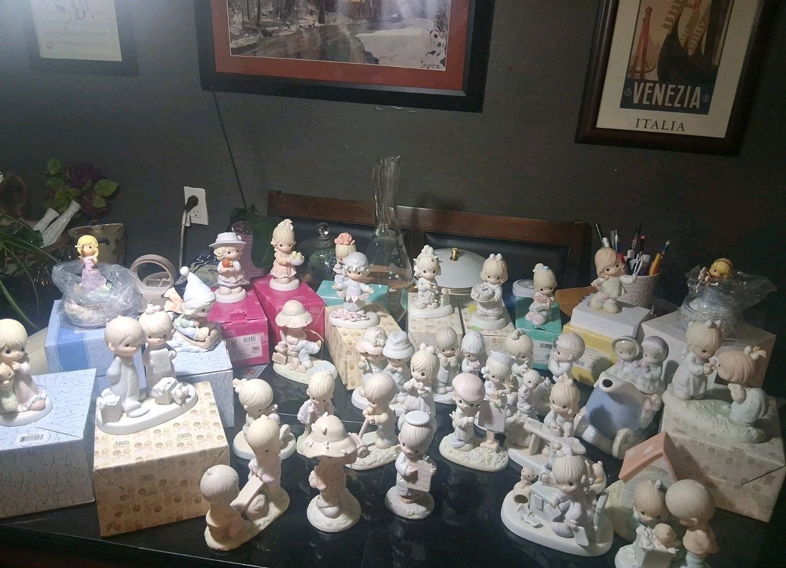 32pcs-Precious Moments Porcelain Figurine 1970’s -2000’s Lot Of 32-13w/box