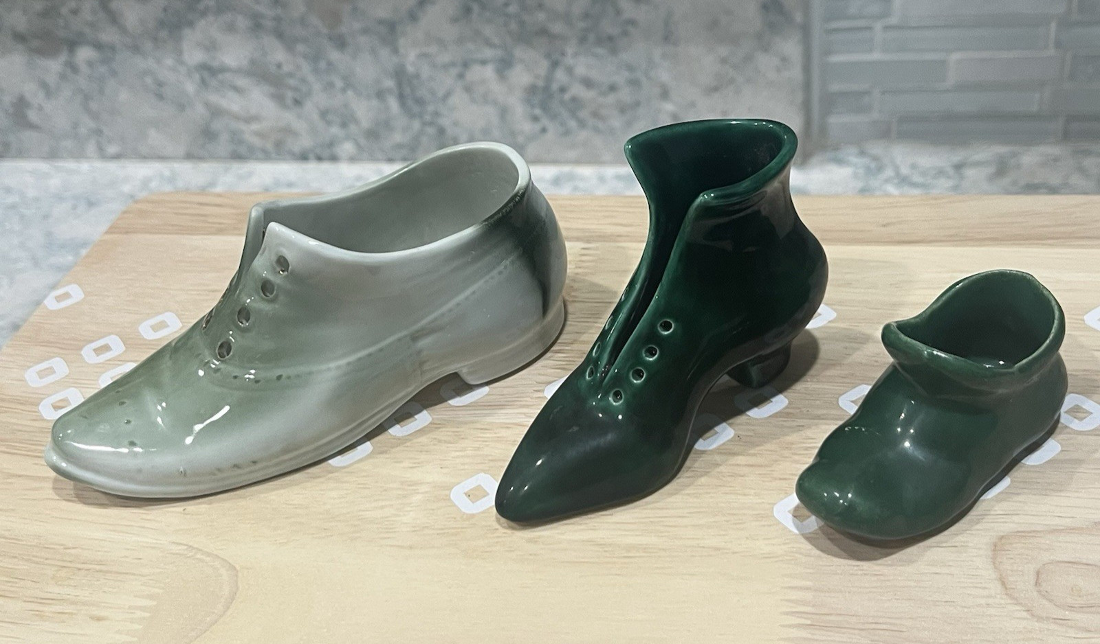 Lot of 3 Vintage Decor Pottery Ceramic Shoes- Green – Boot/Elf/Cobbler -L@@K!