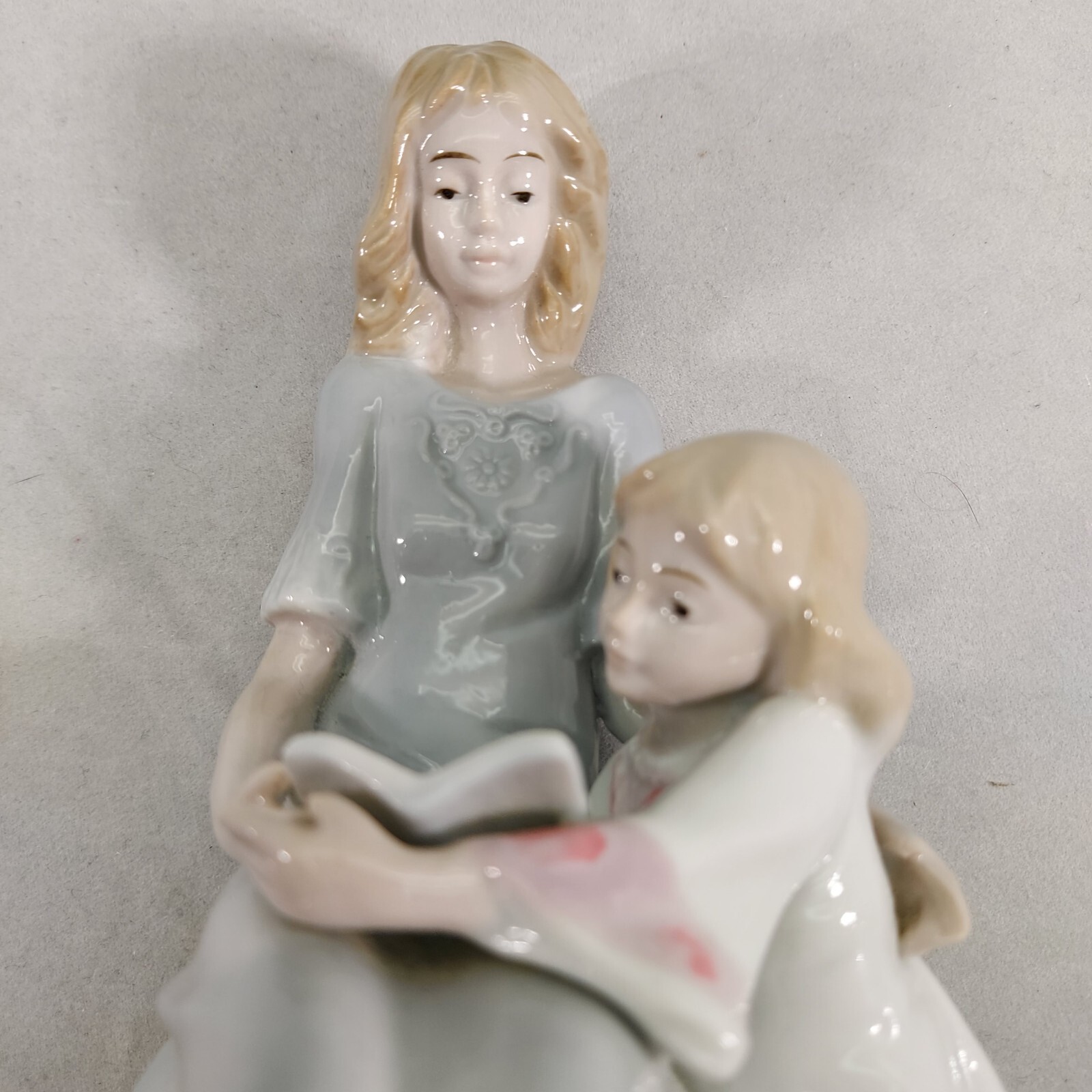 Mother Reading to Child High Gloss Porcelain Figurine Vintage Meico