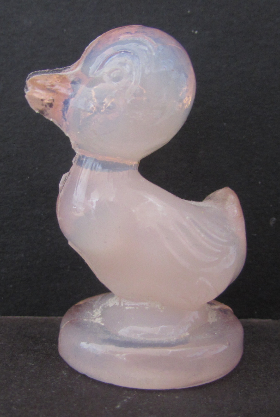 ON SALE~ OLD HAND BLOWN OPALESCENT GLASS TINY PINK DUCK. aprox 1 1/2″ hi OP27