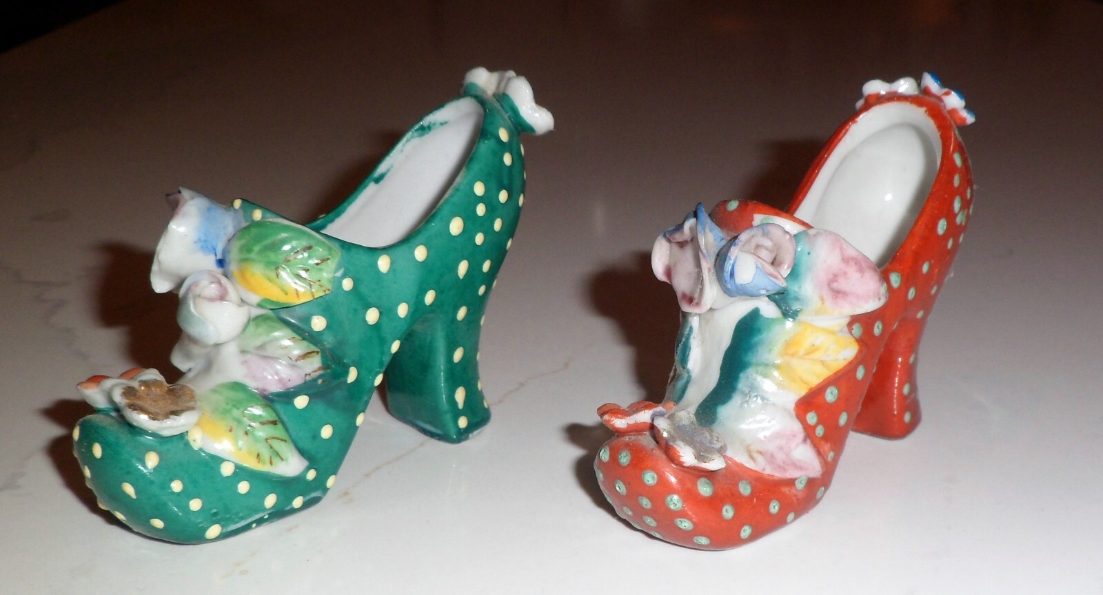 2 Decorative Ceramic Shoes – 3.5″ with flowers