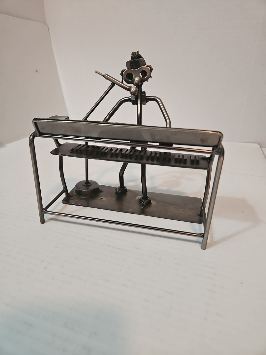Metal Steampunk Art Sculpture Nuts & Bolts Jazz Keyboard Player Piano Man Music