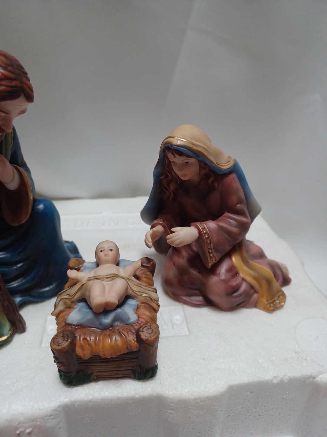 Hawthorne Village Mother Mary Father Joseph Christ Child Thomas Kinkade Nativity