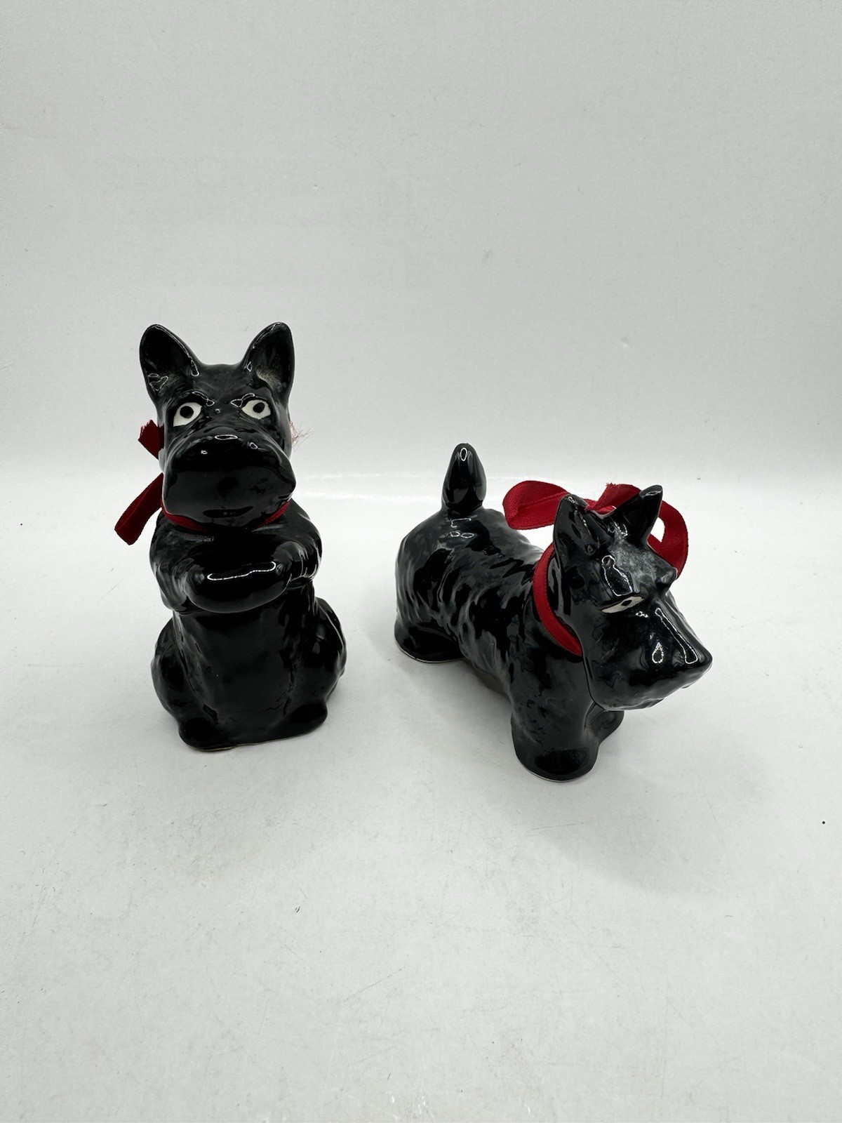 Vintage Takahashi Scottish Terrier Dog Figurines Set of 2 Black Red Bows