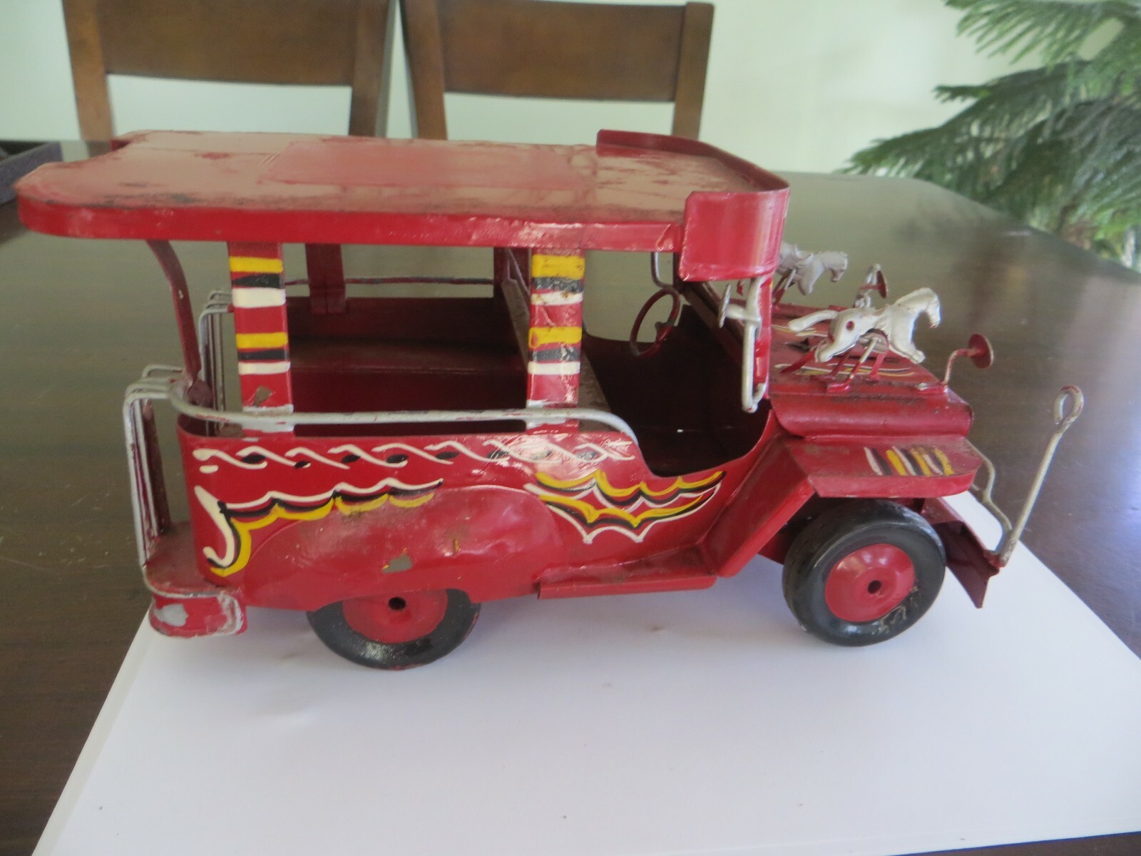 hand made & hand painted artist creation sculpture in Philippines touring truck