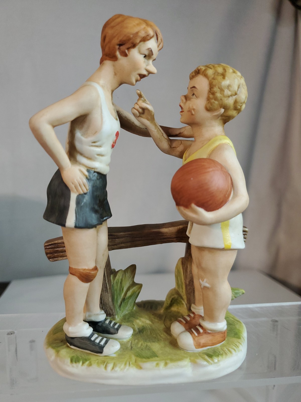 Vintage 60s Gorham Ceramic Discussing Basketball Oh Yea Figurine 6-1/2″ Tall