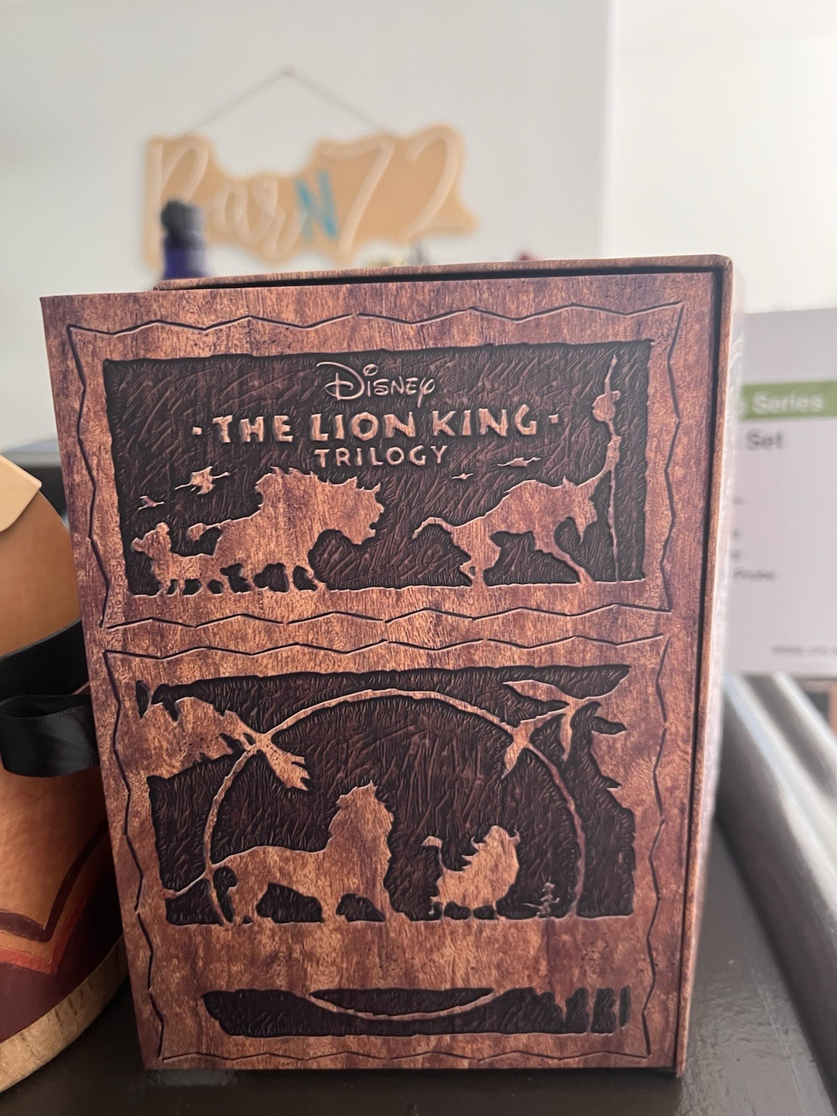 Disney Lion King Trilogy Collector Figurine Simba Timon Pumbaa Woodgrain