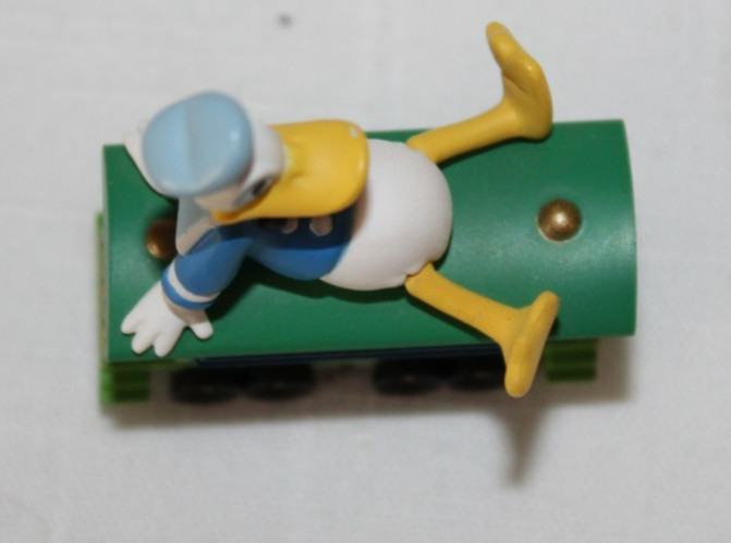 EUC Hallmark Merry Miniatures Mickey Express Donald Duck Passenger Car IN BOX-G9