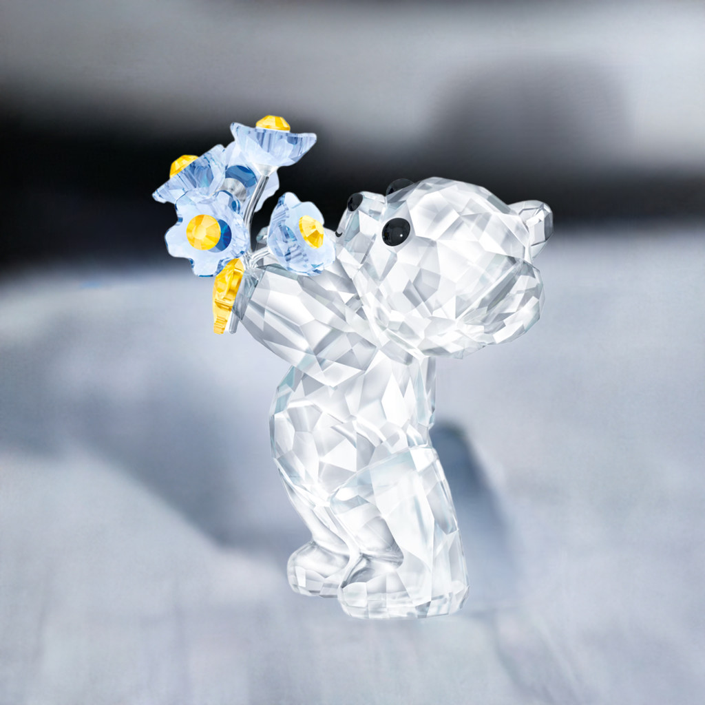 Swarovski Kris Bear Forget-Me-Not Flowers Crystal Figurine 5427993 NEW authentic