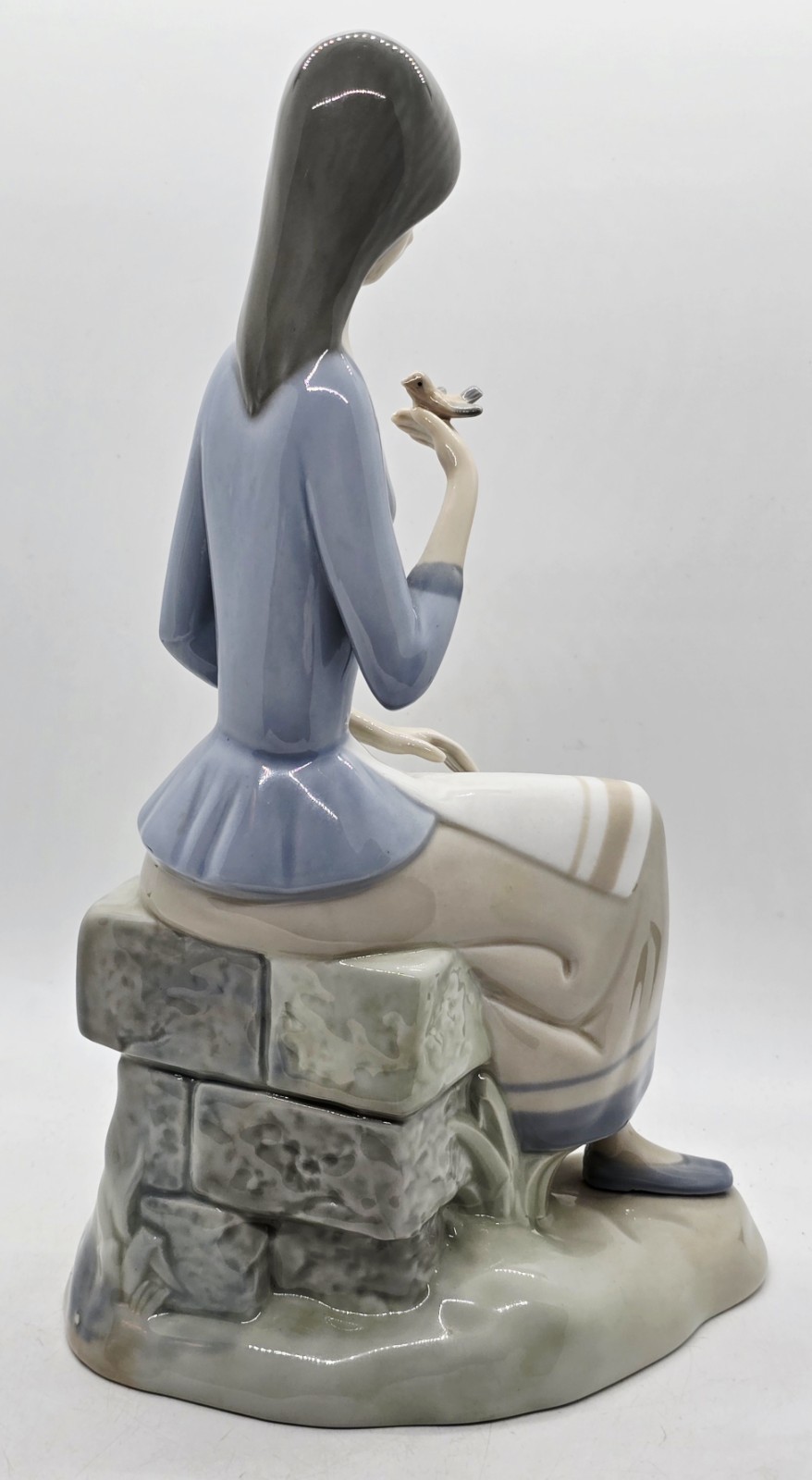 Rare Vintage Porcelain Figural Figurine Levante – “Lady with Bird” Spain 11″