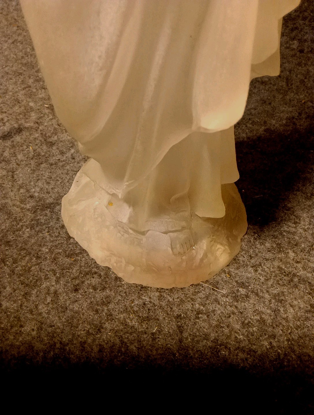VTG V.RARE Frosted Lucite JESUS CHRIST Crystallus Figure Statue 12″ TRANSLUCENT