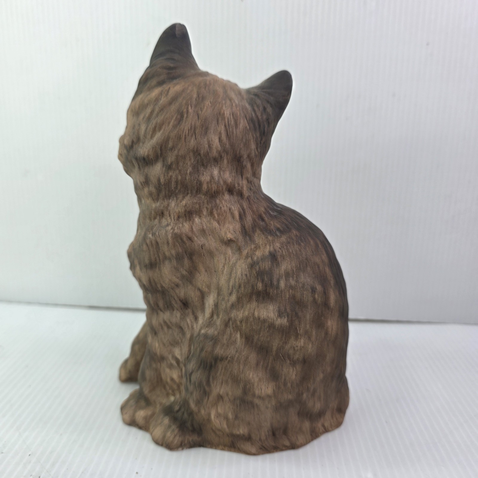 1994 Munro Classic Cats Burmese Sable MC/30070 Cat Figurine – 7.75″ tall
