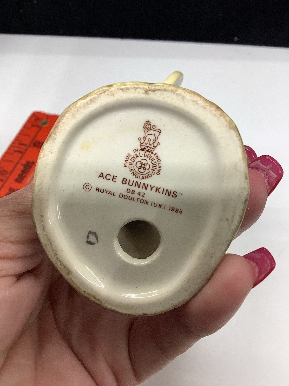 ACE BUNNYKINS DB42 ROYAL DOULTON Made in England 1985 Tennis Player