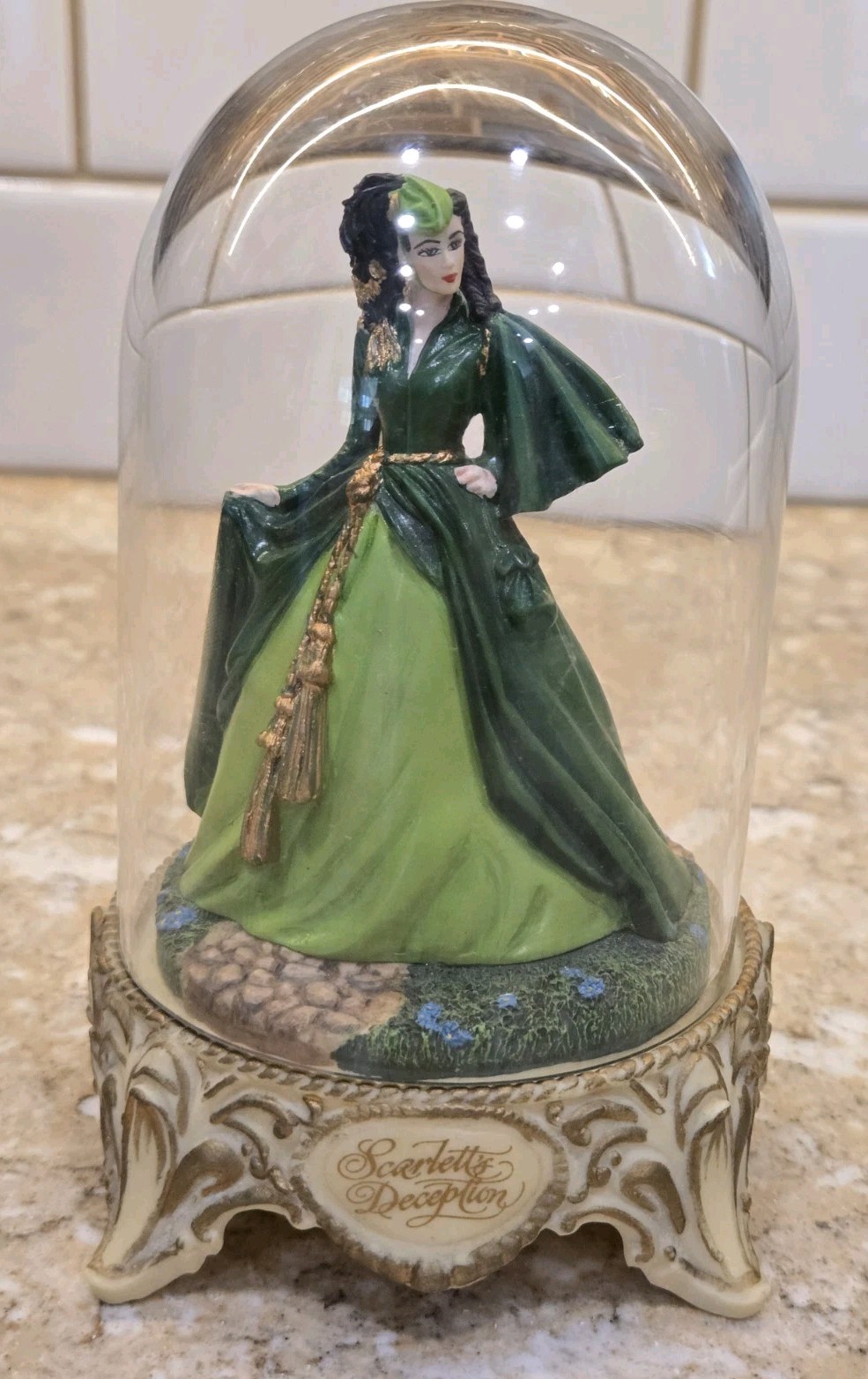 FRANKLIN MINT GWTW 1993 FIGURINE W/GLASS SCARLETT’S DECEPTION LTD ED