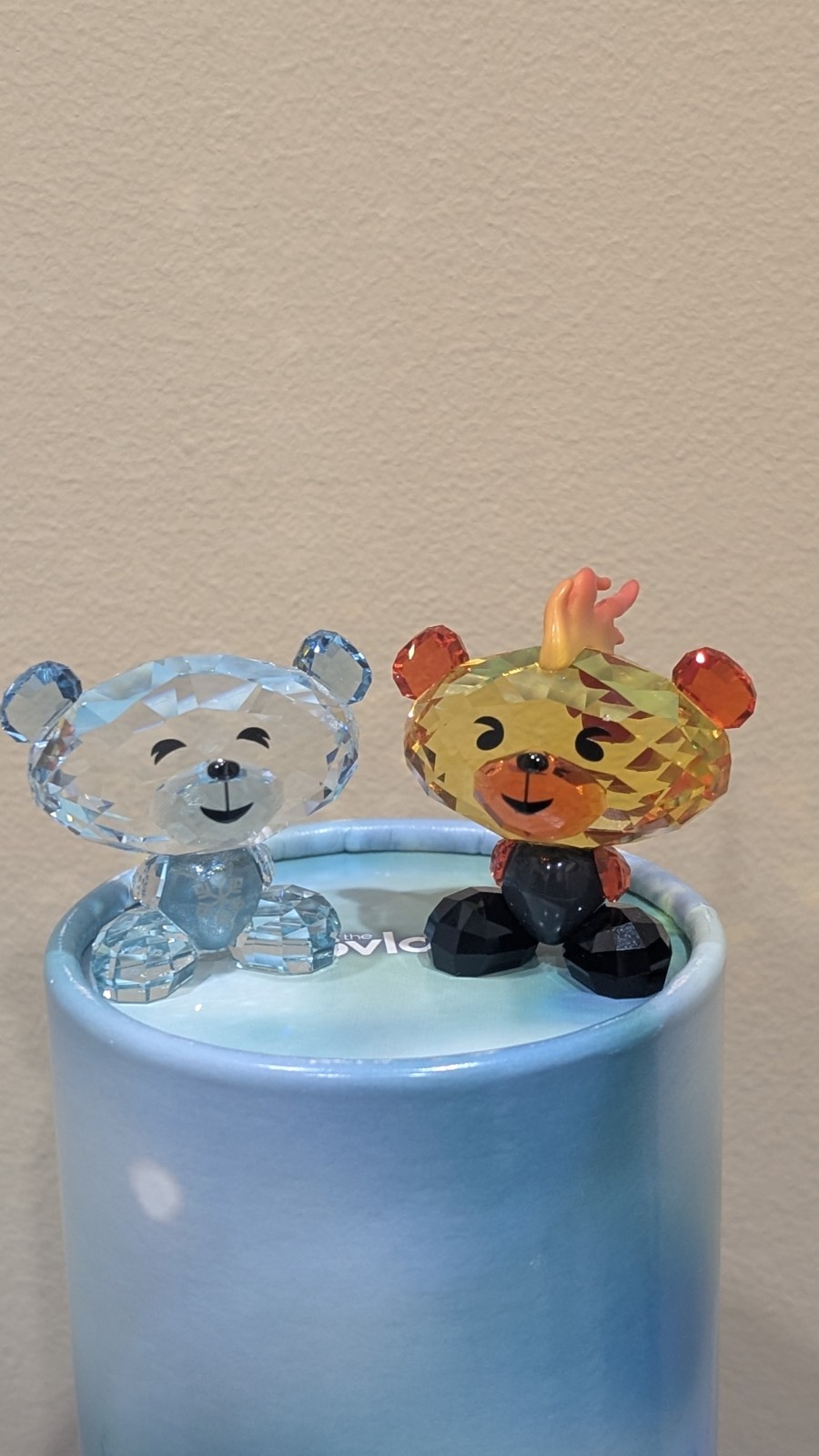 AUTHENTIC Swarovski 5004496 Bo Bear Fire & Ice Figurine With Box