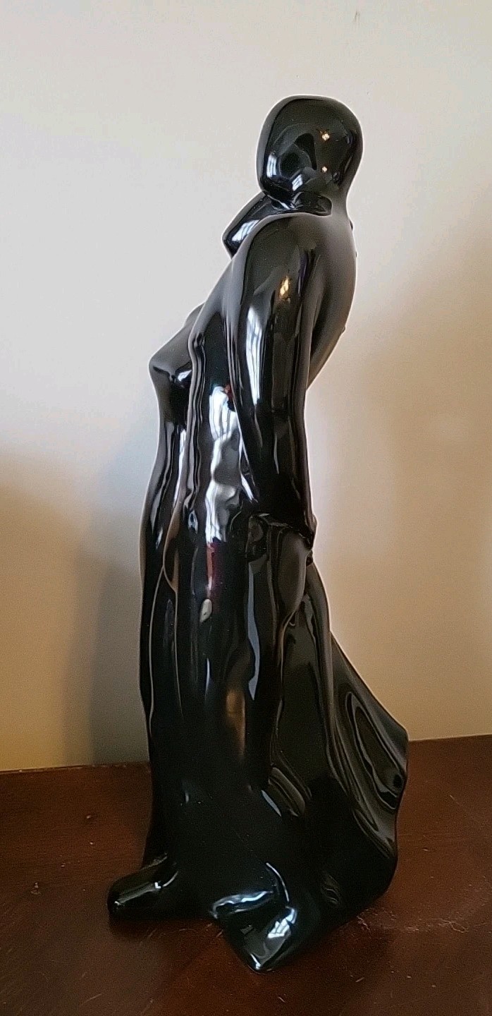 Vtg Royal Haeger Black Ceramic Sculpture Love Embrace Married 16″ No Damage