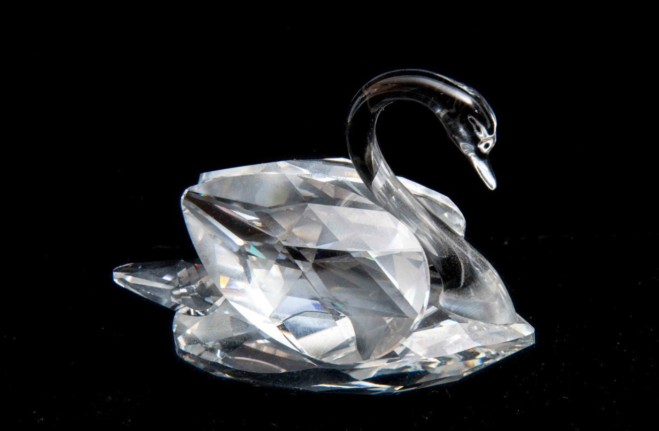 Swarovski Silver Crystals “Beauties of the Lake #1” – 7633NR050000 – IOB Retired