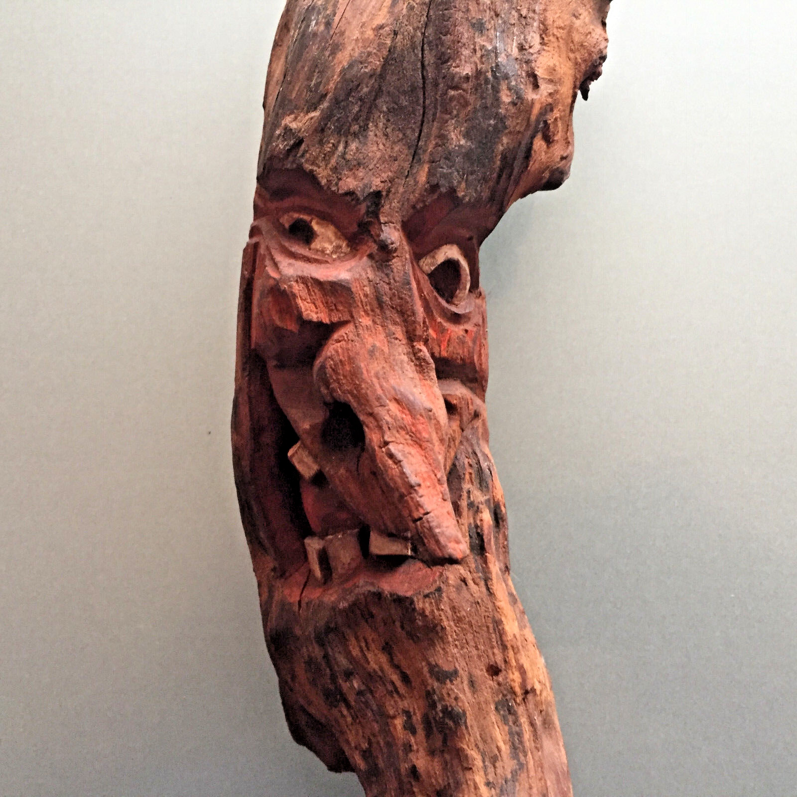Vintage Face with a Smile Wood Carved from a Single Piece of Wood – L195