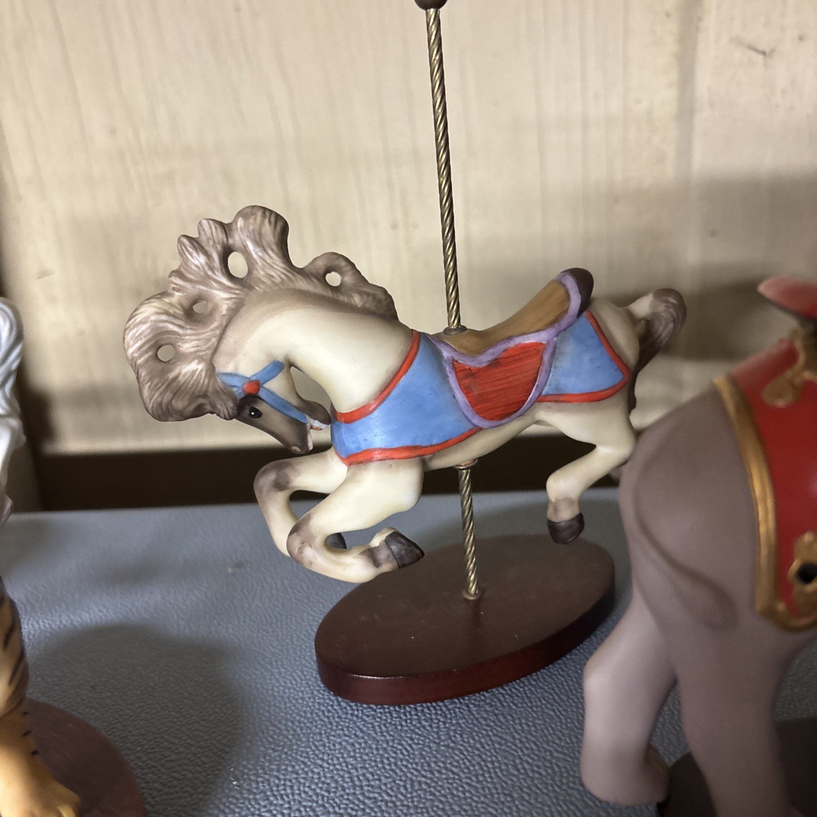 FRANKLIN MINT TREASURY OF CAROUSEL ART 1988 SET OF 6 ANIMALS