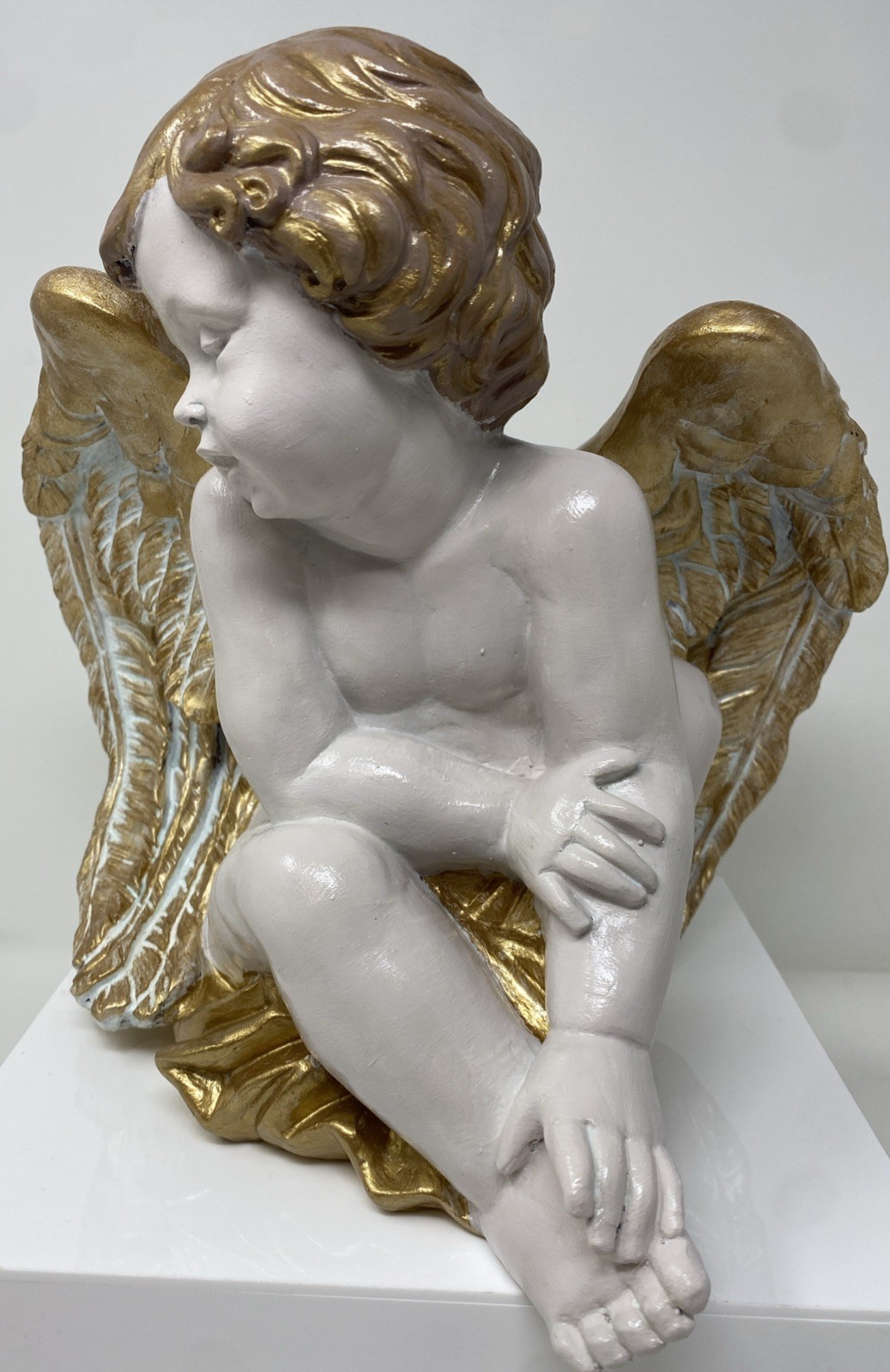VTG Winged Cherub Angel Sitting Hand painted Gold/ White 10” H