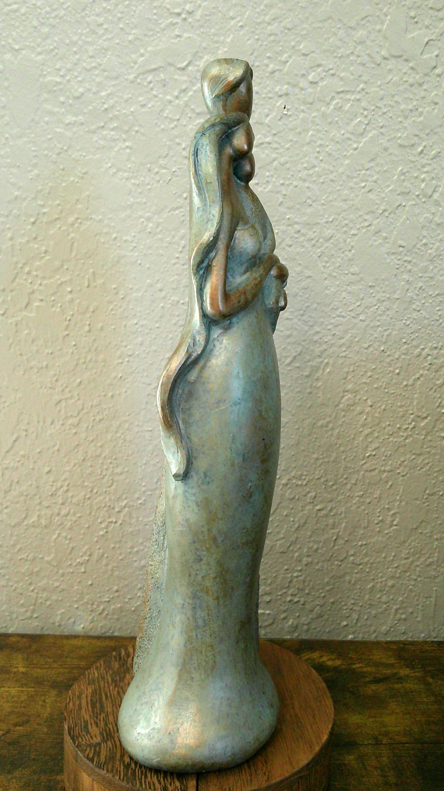 Modern Gold Green Resin “Family” Mother Falther Child Baby Sculpture