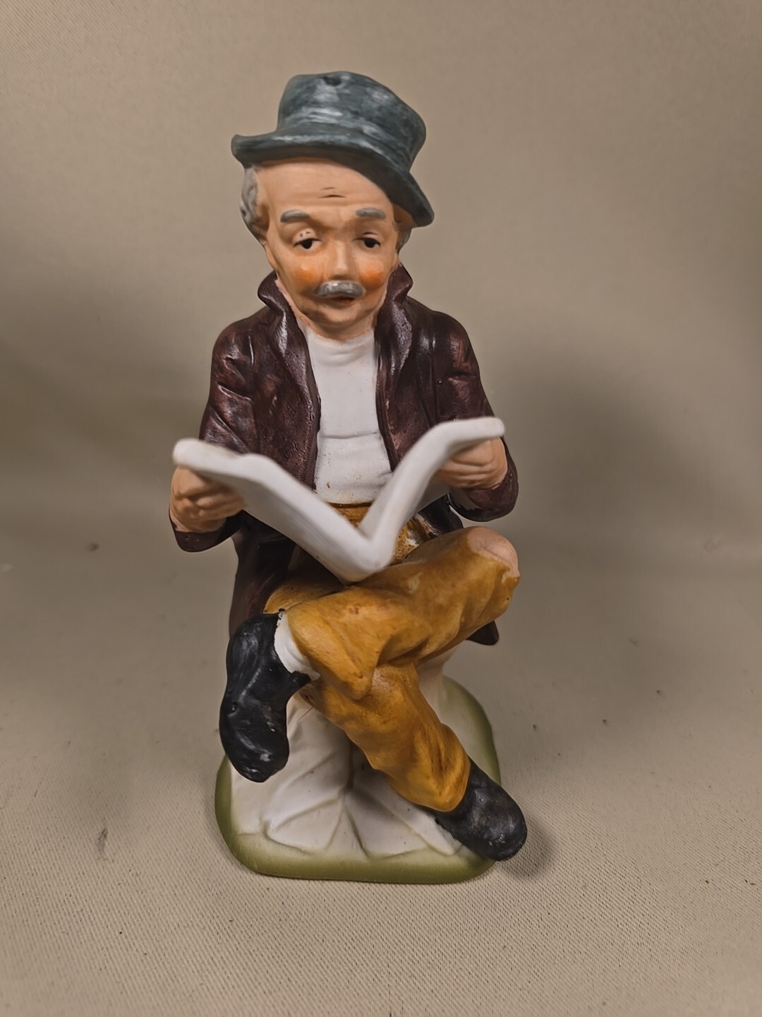 Vintage Figurine, Porcelain Bisque, OLD MAN WITH BOOK 5-1/2 Inches Tall Korea