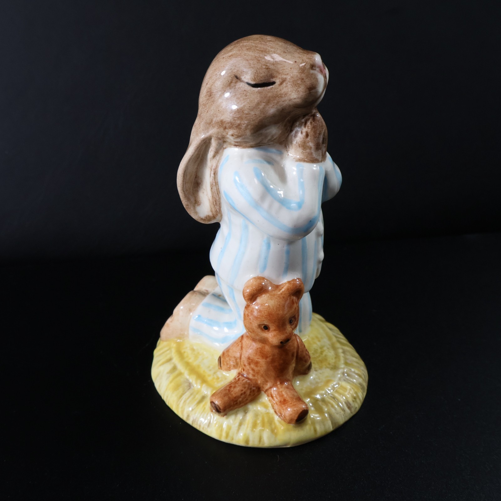 Royal Doulton Bedtime Praying Bunnykins Figurine DB55