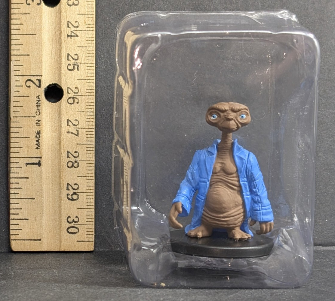 E.T. In A Blue Robe 1.75″ Figurine 2012 Universal WizKids NECA *IN BOX*