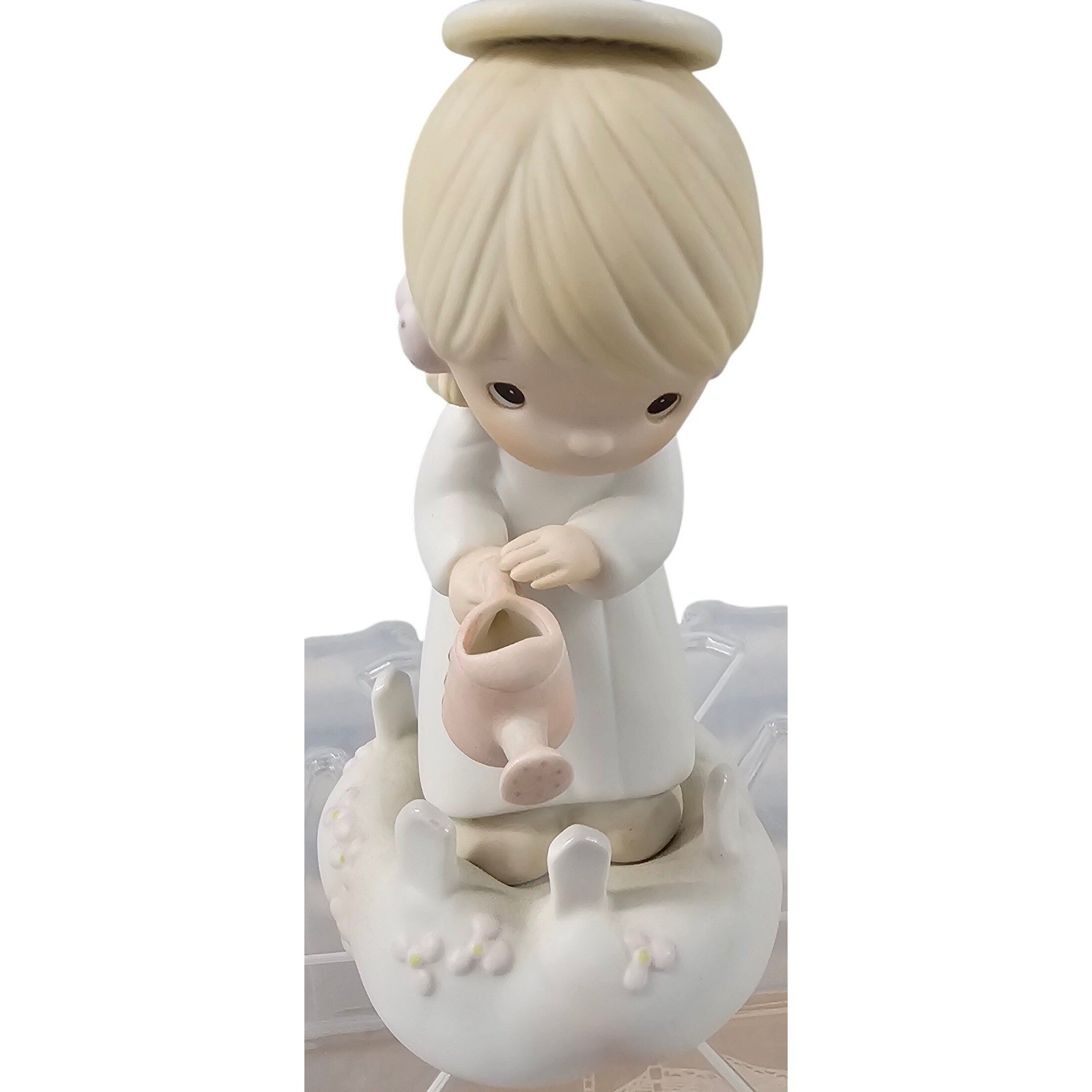 Precious Moments Sending You A Rainbow Angel Figurine 1982 Enesco E-9288 Dove