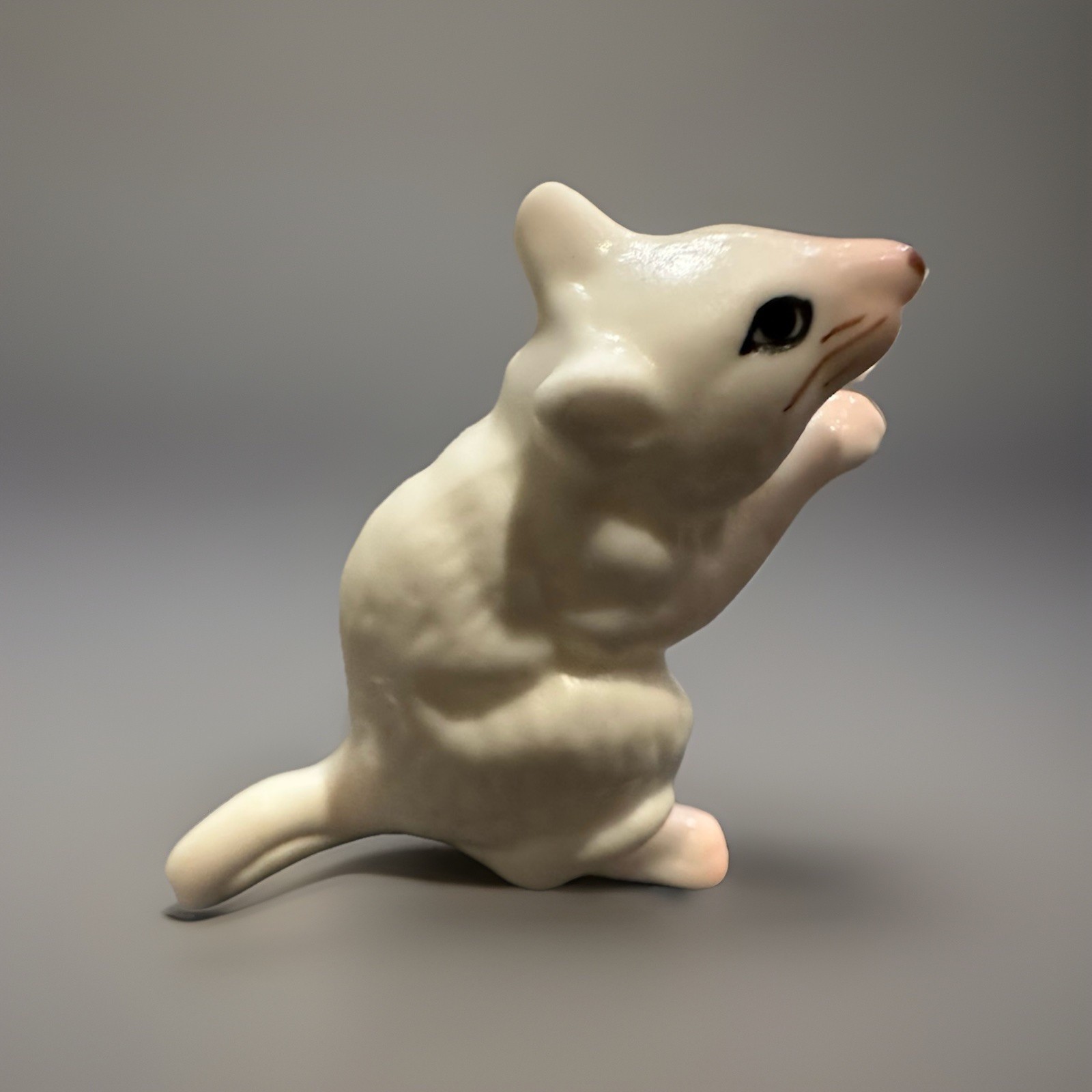 Hagen Renaker Mouse Mom and 3 Babies. Miniature Figurines