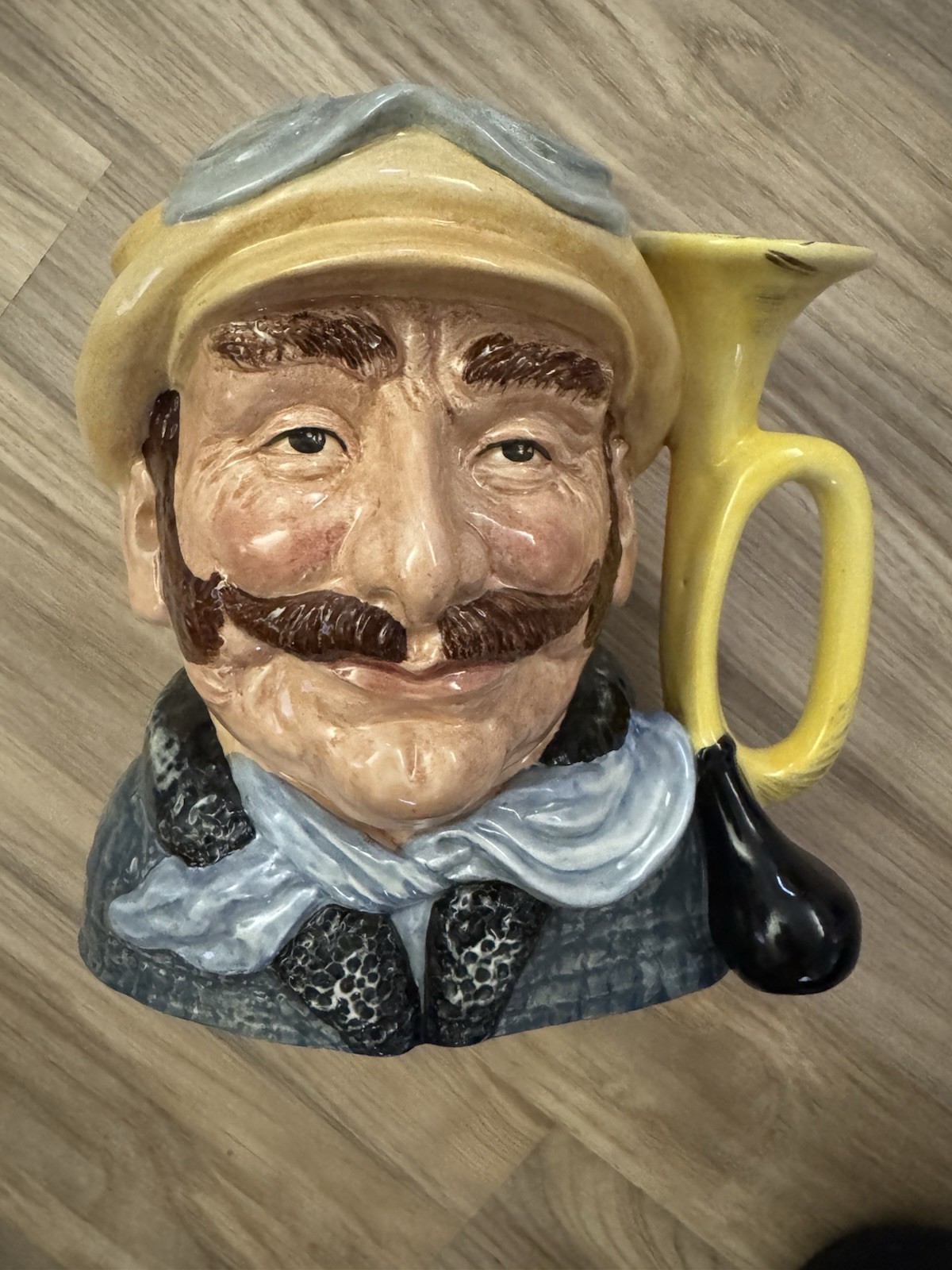 Royal Doulton Character Toby Jug Mug 6633 – Veteran Motorist – Large 7.75 in