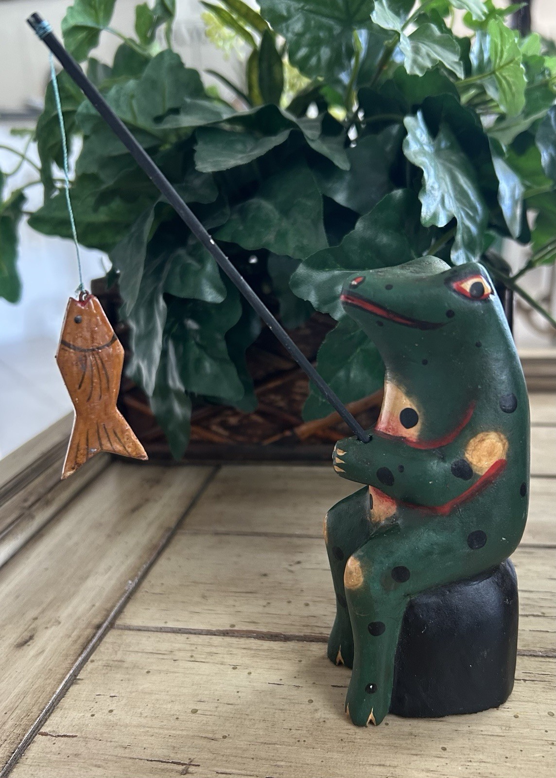 Indonesian Hand Carved Folk Art Frog VTG Primitive Style Wood Décor