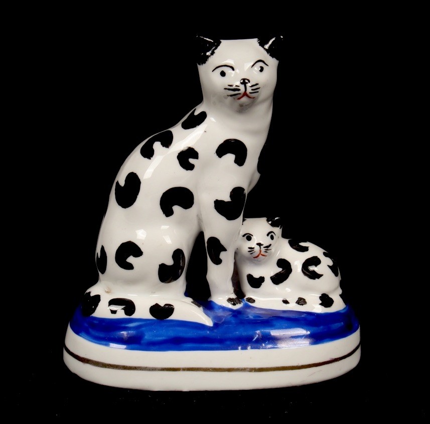 Samson Paris Porcelain Cat Family Stafford Chelsea Style Gold Blue Pillow 3”