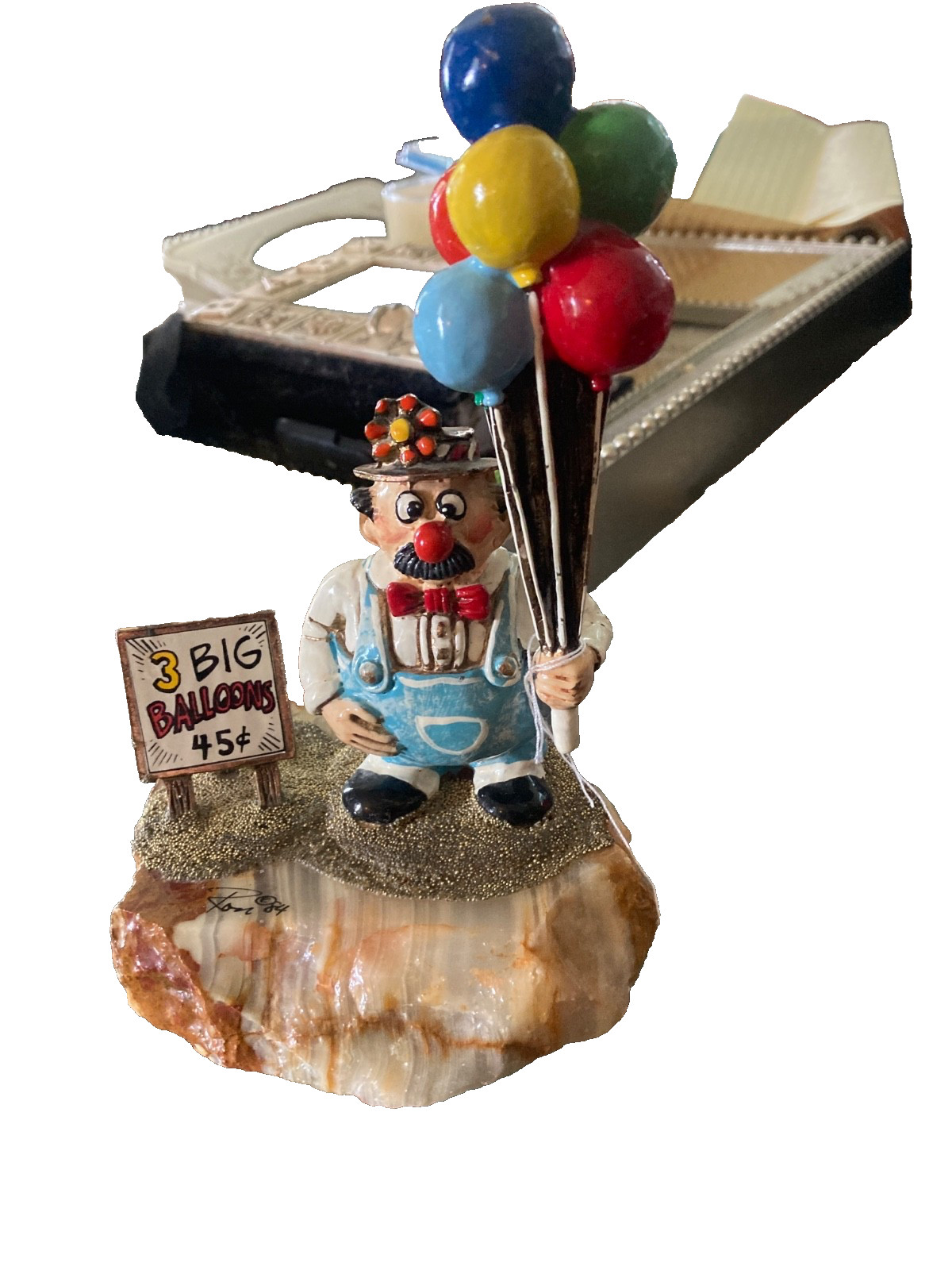Ron Lee bumbles selling balloons for 45 cents #353 figurine 1984