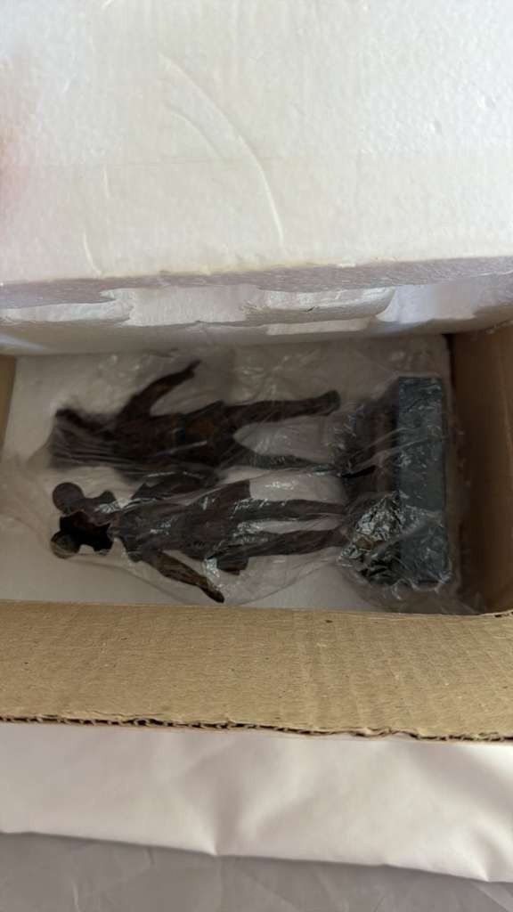 TreeHouse Galleries Dennis Smith “The Veteran” Signed Bronze Sculpture 7.25in