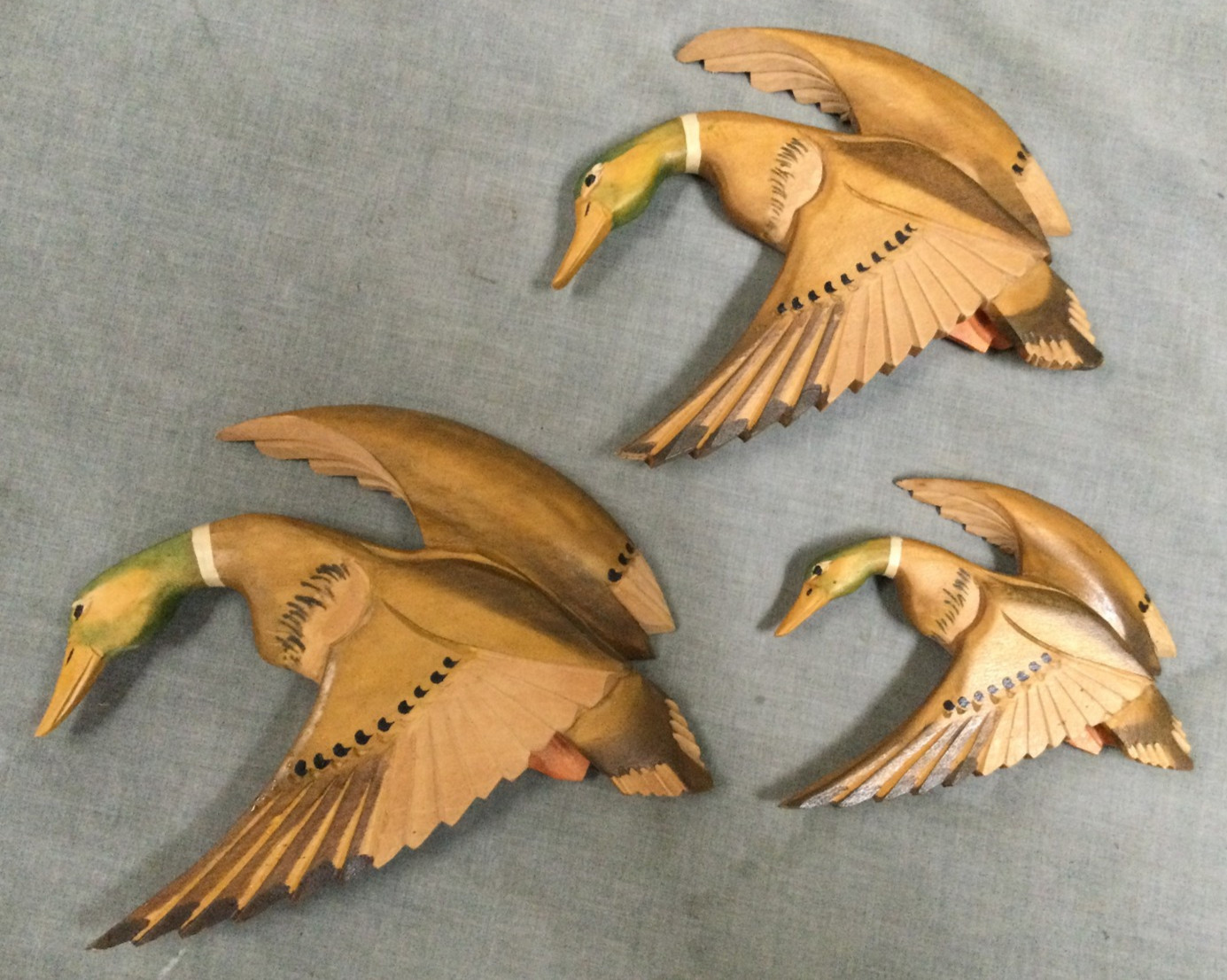Vintage Wood Carving Lot Of 3 Wall Hanging Ducks Fait A La Main Canada Hand Made