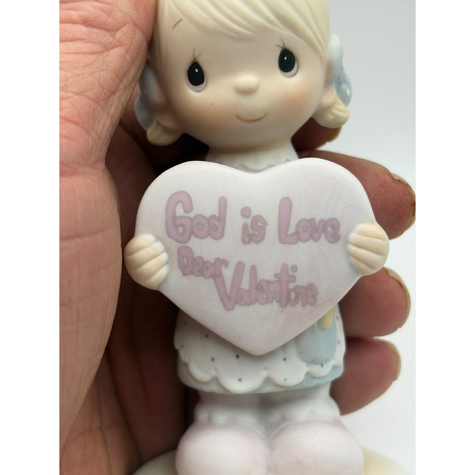 Precious Moments 1981 God Is Love Dear Valentine Girl Heart Figurine Triangle